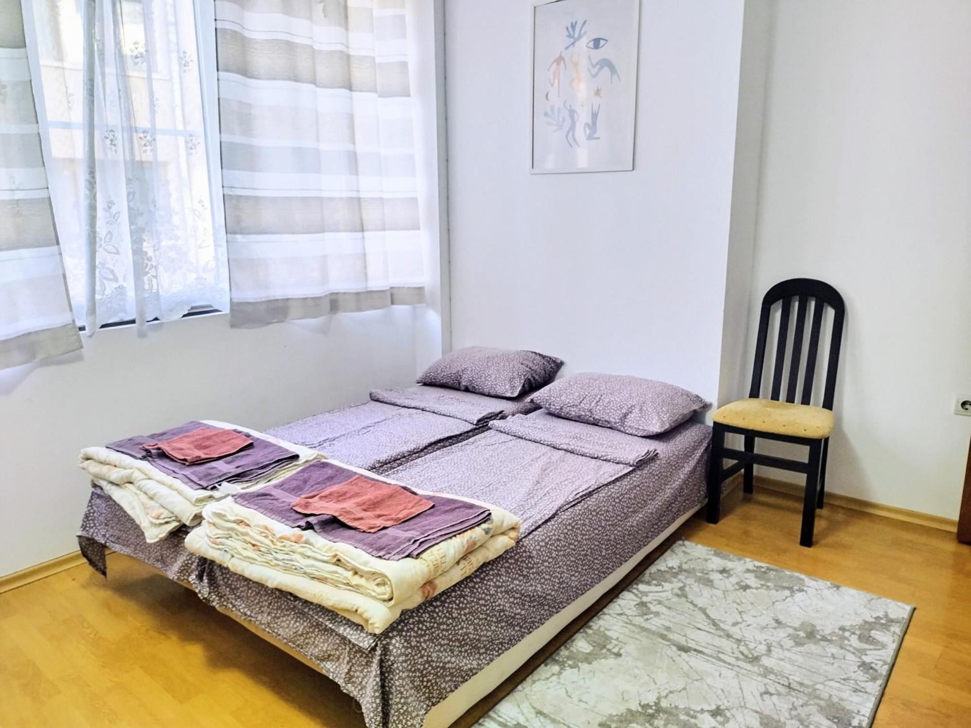 Super Center - Apartment On "Kiril & Metodi" Square Burgas Extérieur photo